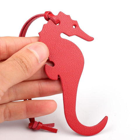Famous Brand Custom Made Handmade Genuine Leather Seahorse Keychain Sea Horse Animal Key Chain Women Bag Charm Backpack Pendant